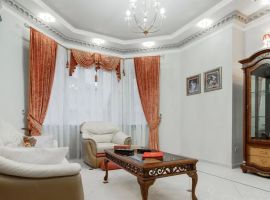 Дом в Ростовская область, Ростов-на-Дону Печенежская ул., 35/5 (260 м²) - . Ростов-на-Дону - фото 0