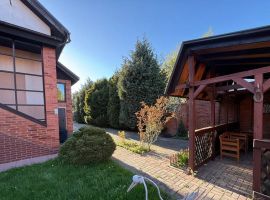 Дом в Калининградская область, Зеленоградск ул. Парковая, 5 (180 м²) - Парковая. Зеленоградск - фото 0