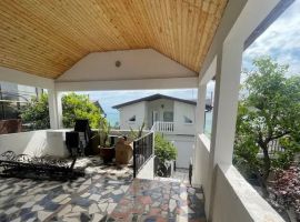 Дом в Краснодарский край, Сочи Ландышевая ул., 81/12 (280 м²) - . Сочи - фото 0