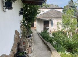 Дом в Ставропольский край, Кисловодск ул. Челюскинцев, 3 (35 м²) - Челюскинцев. Кисловодск - фото 0