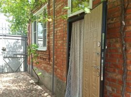 Дом в Краснодарский край, Ейск Октябрьская ул., 17 (55 м²) - . Ейск - фото 1