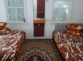 Дом в Оренбургская область, Соль-Илецк ул. Победы, 51 (35 м²) - Победы. Соль-Илецк - фото 1