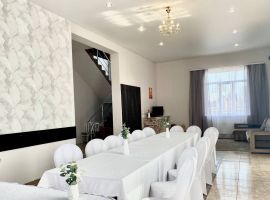 Дом в Новосибирская область, Новосибирск Рентгеновская ул., 12 (350 м²) - . Новосибирск - фото 0