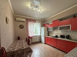 Дом в Краснодарский край, Ейск Цветочная ул., 40 (160 м²) - Цветочная. Ейск - фото 0