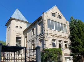 Дом в Костромская область, Кострома ул. Нариманова, 23 (200 м²) - . Кострома - фото 0