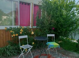 Дом в Краснодарский край, Ейск Мичуринский пер., 46 (30 м²) - . Ейск - фото 0