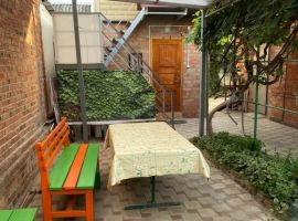 Дом в Краснодарский край, Ейск ул. Гоголя, 144 (15 м²) - Гоголя. Ейск - фото 1