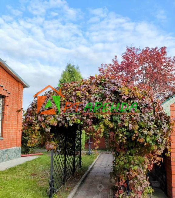 Барнаул. Дом в Алтайский край, Барнаул Сапфирная ул., 19 (500 м²), , д. 19 - фото 1