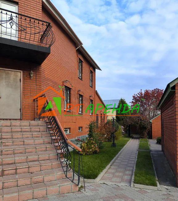 Барнаул. Дом в Алтайский край, Барнаул Сапфирная ул., 19 (500 м²), , д. 19 - фото 2