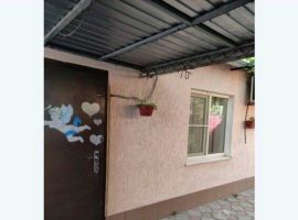 Дом в Краснодарский край, Ейск ул. Калинина, 211 (70 м²) - Калинина (ГК N 793 тер). Ейск - фото 1