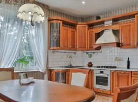 Дом в Калининградская область, Калининград просп. Мира, 170А (250 м²) - Мира. Калининград - фото 0