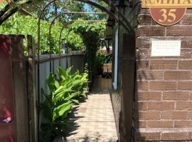 Дом в Краснодарский край, Ейск ул. Мира, 35 (50 м²) - Мира. Ейск - фото 1