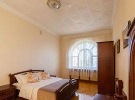 Дом в Саратовская область, Энгельс Луговая ул., 65 (500 м²) - Луговая. Энгельс - фото 1
