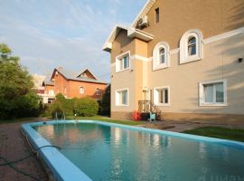 Дом в Новосибирская область, Обь Пригородный пер. (600 м²) - . Обь - фото 1