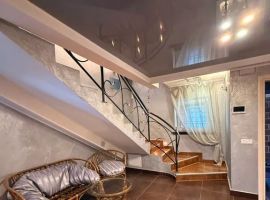 Дом в Пермский край, Пермь Южноуральская ул., 75 (256 м²) - . Пермь - фото 0