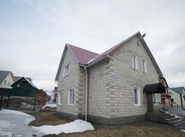 Дом в Кемеровская область, Таштагольский район, Шерегешское городское поселение, Шерегеш пгт ул. Юбилейная, 2Б (170 м²) - Юбилейная.  - фото 3