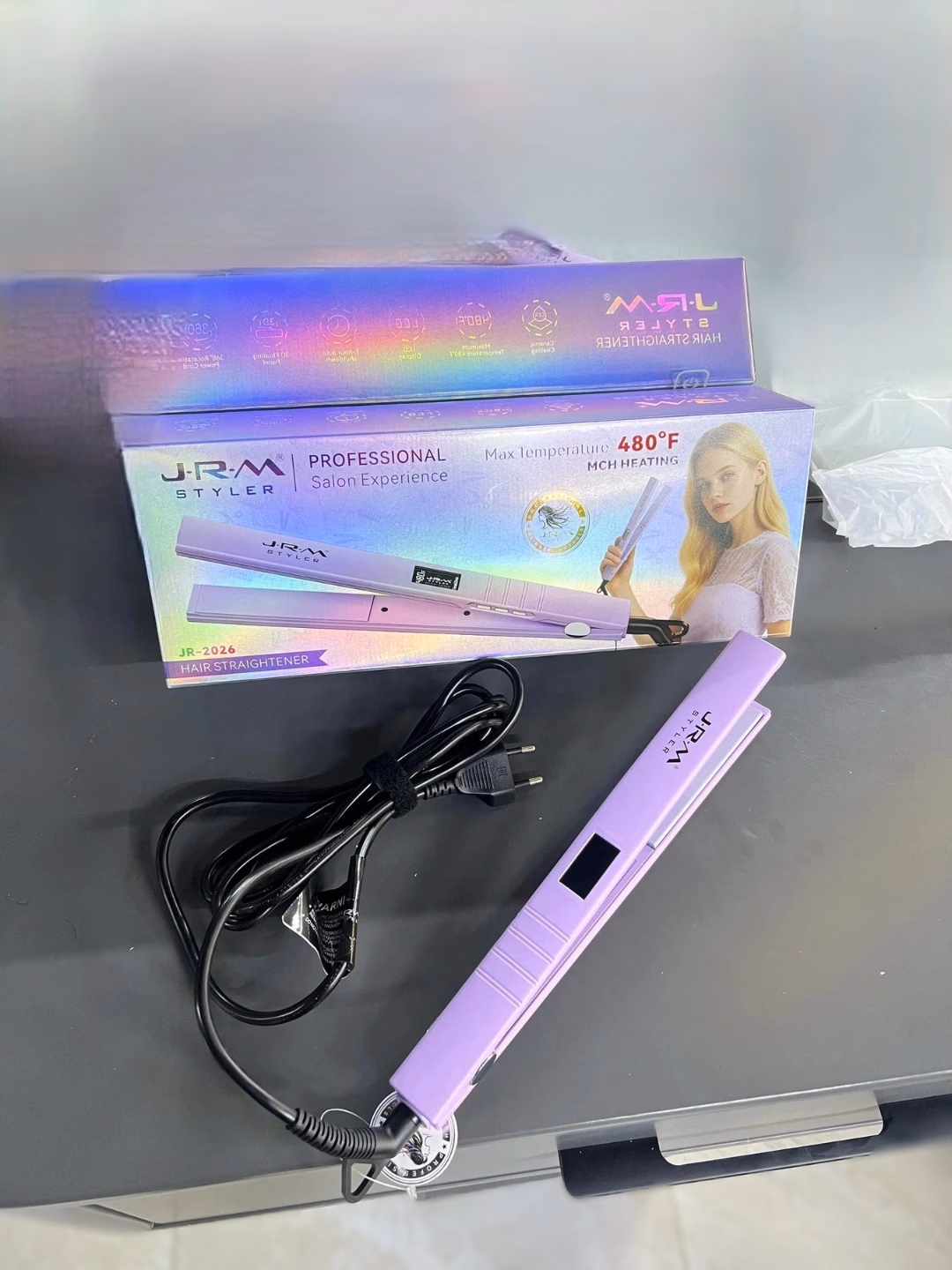 J·R·M STYLER JR-2026 Professional soch tekislagich: Keramika, 480°F, 900W tez qizish
https://uzum.uz/product/2340542?skuId=8393484&utm_source=sharing&utm_medium=product_page_android&utm_campaign=native - 2
