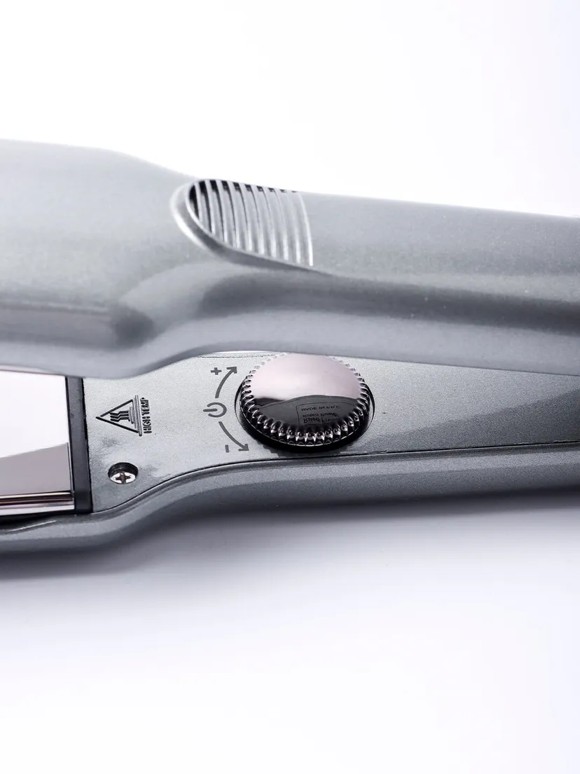 Выпрямитель (утюжок) для волос M.A.C STYLER MC-5580, Титан