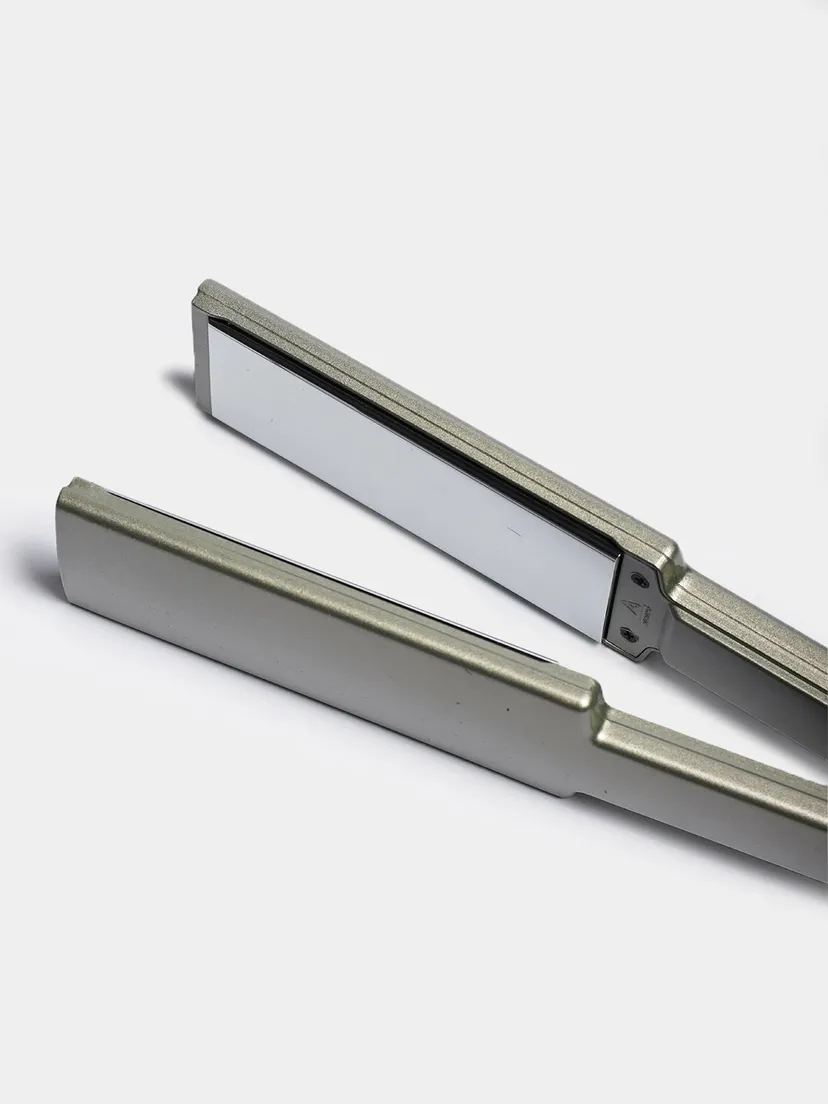 Выпрямитель (утюжок) для волос M.A.C STYLER MC-5518 TITAN, Титан