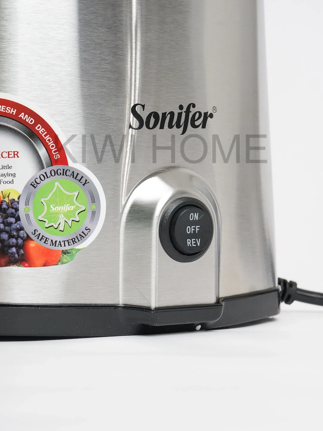 Shnekli sharbat chiqargich Sonifer SF-5537S, 250 Vt, qizil