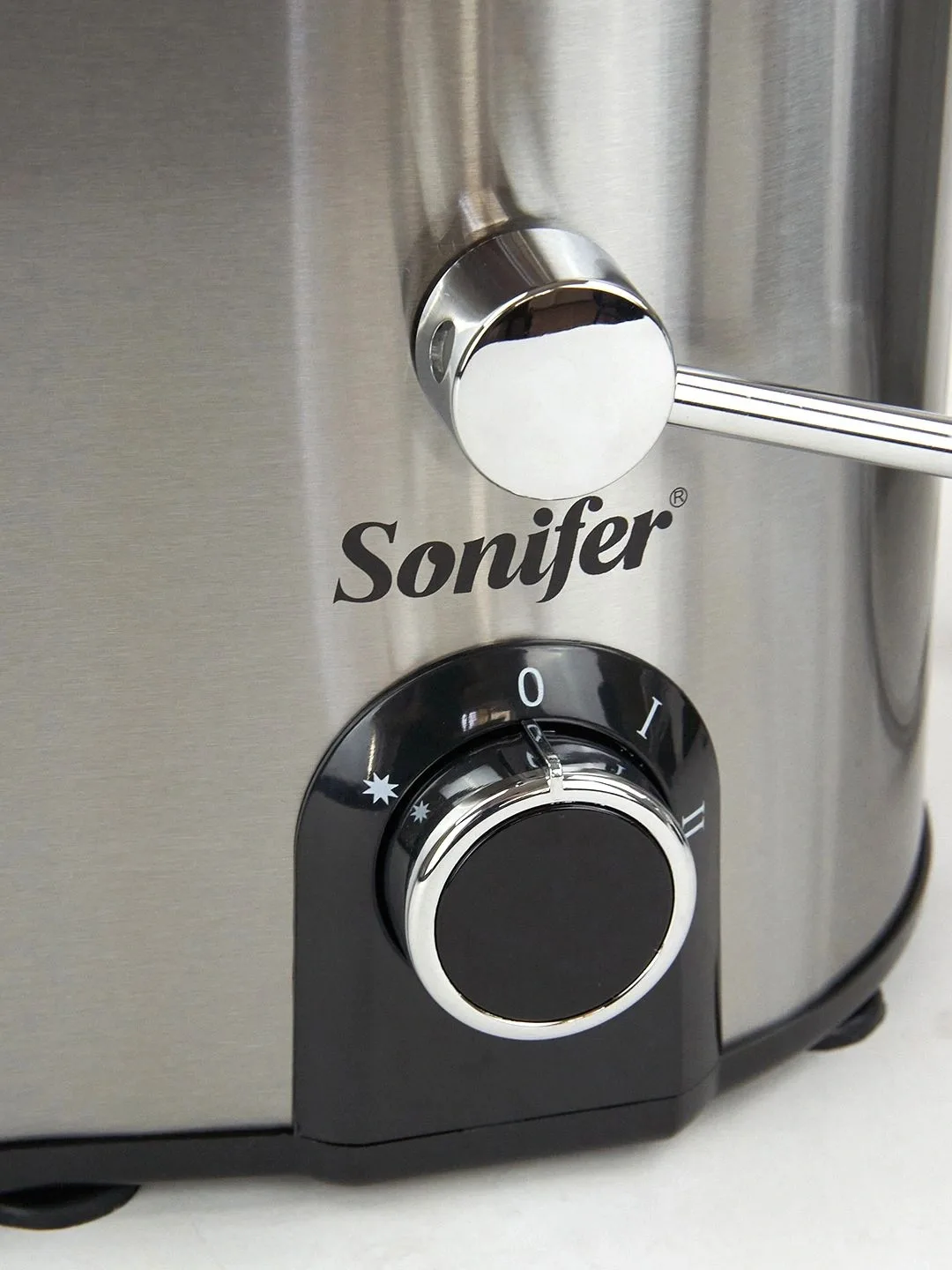 Sharbat chiqargich Sonifer SF-5555, 1000 Vt, qora