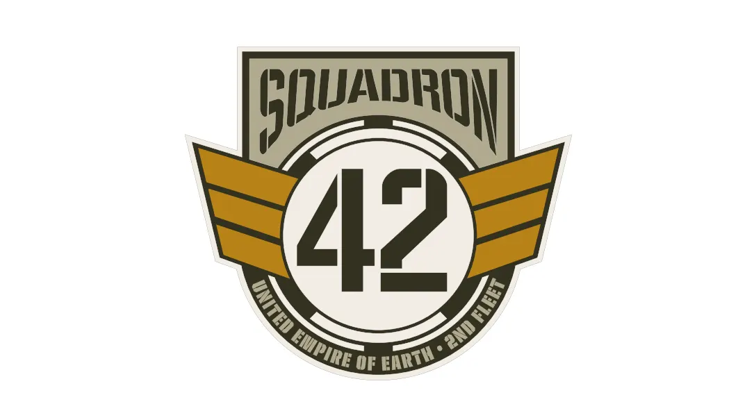 Щит-эмблема с крупной цифрой 42 и словом Squadron, по бокам золотые крылья
