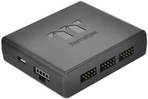 Модуль памяти Thermaltake 32GB DDR4 3200 DIMM WaterRam RGB Liquid Cooling Gaming Memory Non-ECC, CL16, 1.35V, 4xHeat Shield, 1xMemory Water Block, 1xController, XMP 2.0, Kit (4x8GB), RTL (520331) CL-W252-CA00SW-A CL-W252-CA00SW-A