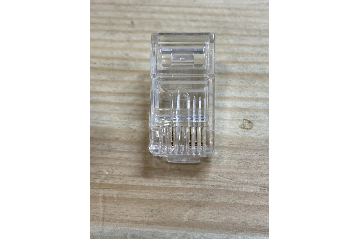 Коннектор Nikomax RJ45/8P4C под витую пару, Кат.5, 100МГц, покрытие 6мкд, универсальные ножи, неэкранированный, Ethernet-разводка (контакты 1,2,3,6), плоский ввод, уп-ка 100шт. NMC-RJ84FZ06UD1-100 NMC-RJ84FZ06UD1-100