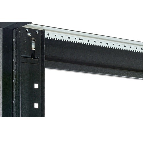 Шкаф APC NetShelter SX 42U,  боковые панели, черный AR3300 AR3300 #20
