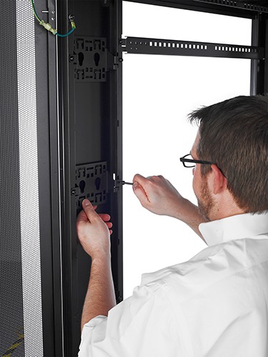 Шкаф APC NetShelter SV 42U, со стенками, черный AR2480 AR2480 #20