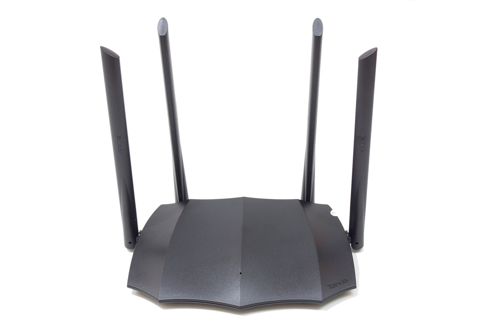 Роутер Tenda  3x1000 Мбит/сек, Wi-Fi; Стандарты Wi-Fi 802.11 b, g, n, ac; 2.4 ГГц; 5 ГГц ,  IPv6 AC8 AC8 #5