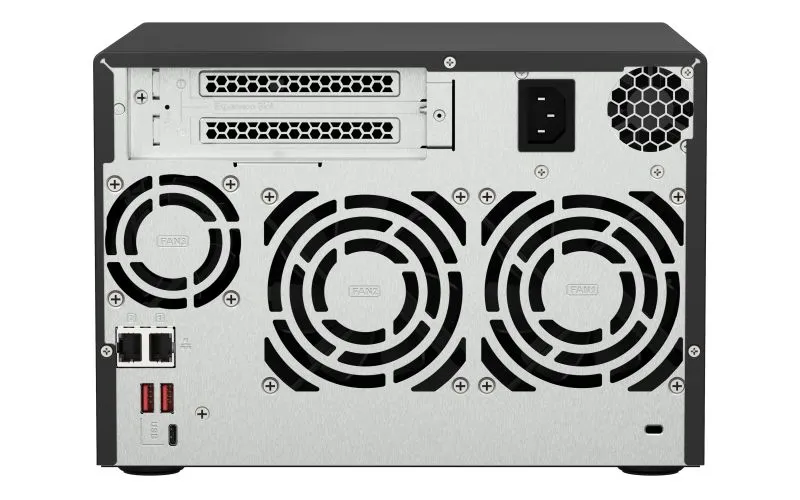 Сетевой RAID-накопитель QNAP TS-673A-8G NAS, 6 trays 3,5"/2,5", 2x2,5 GbE BASE-T, 2 x M.2 NVMe 2280 slots, quad-core AMD Ryzen V1500B 2,2 GHz, 8 GB SO-DIMM DDR4 (1 x 8 GB) up to 64GB (2x32 GB) TS-673A-8G TS-673A-8G