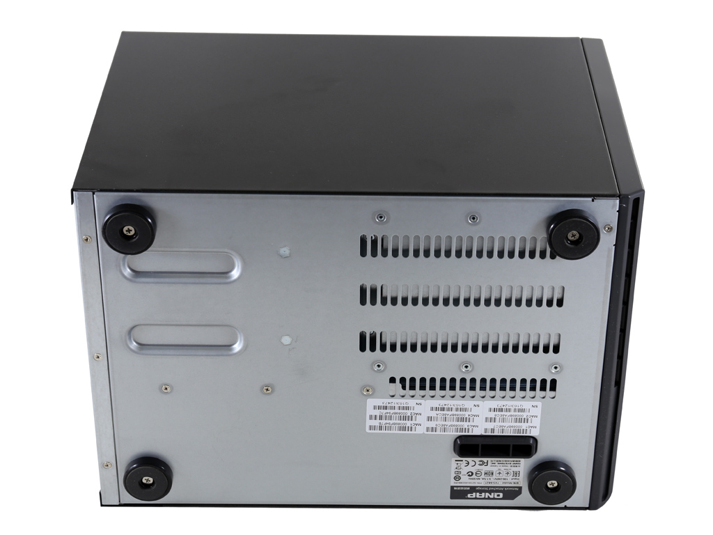 Сетевой RAID-накопитель QNAP 4 отсека 3,5", 2 отсека 2,5", 2 слота M.2, 3 HDMI-порта. Intel Pentium G4400 3,3 ГГц, 8 ГБ DDR4 TVS-682-PT-8G TVS-682-PT-8G