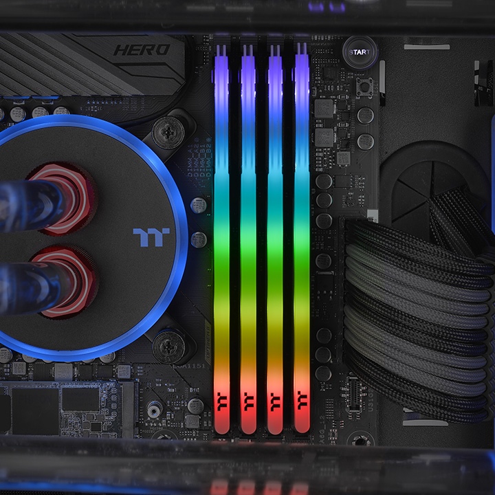 Модуль памяти Thermaltake 16GB DDR4 3200 DIMM TOUGHRAM Z-ONE RGB Gaming Memory Non-ECC, CL16, 1.35V, Heat Shield, XMP 2.0, Kit (2x8GB), RTL (524711) R019D408GX2-3200C16A R019D408GX2-3200C16A