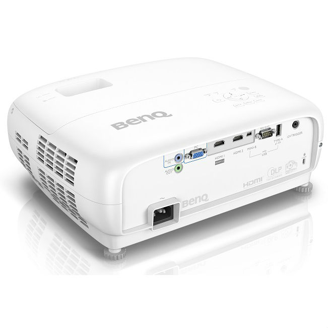 Проектор BenQ TK800M 4K UHD (3840x2160) 3000 AL, 1.1X, TR 1.50~1.65, HDMIx2 (2.0x1, 1.4x1), USB power, 3D, HDR10/HLG, 96% Rec.709, Sport mode, White 9H.JLA77.13E 9H.JLA77.13E