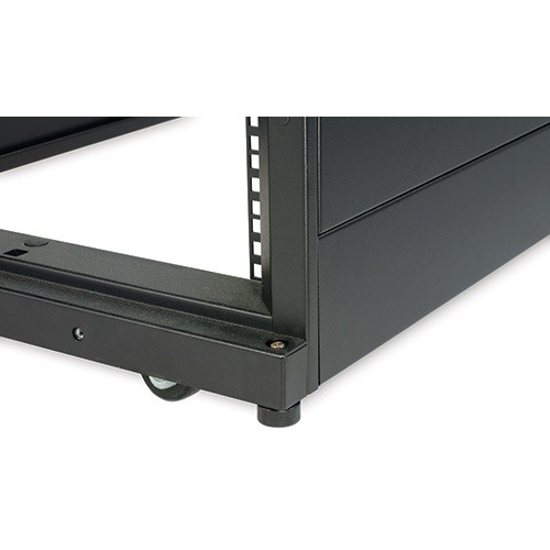 Шкаф APC NetShelter SX 24U, боковые панели, черный AR3104 AR3104