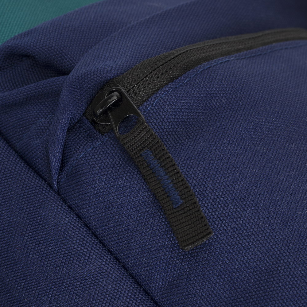 Рюкзак Riva для ноутбука 15.6" Mestalla 5560 аквамарин/синий полиэстер 5560 AQUAMARINE/COBALT BLUE 5560 AQUAMARINE/COBALT BLUE