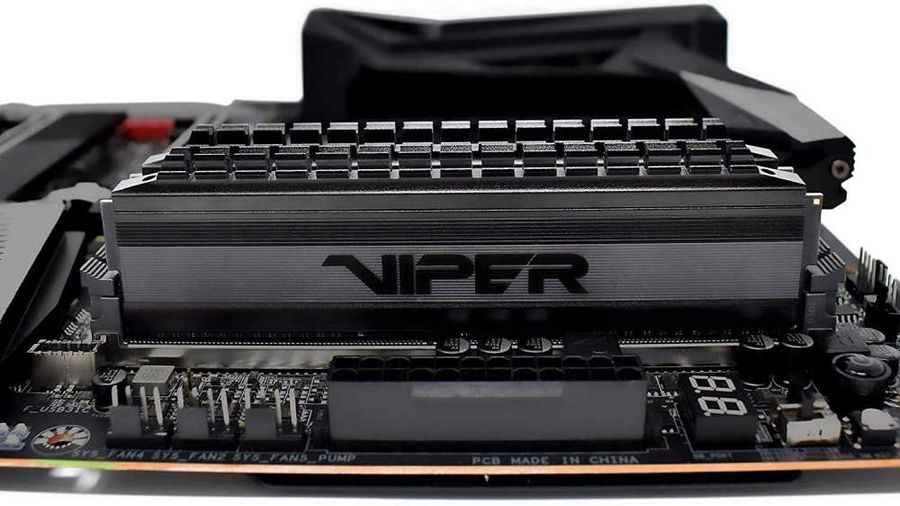 Модуль памяти Patriot  Viper 4 Blackout Gaming DDR4 DIMM 3200MHz 32Gb Kit (2x16Gb) PVB432G320C6K PVB432G320C6K