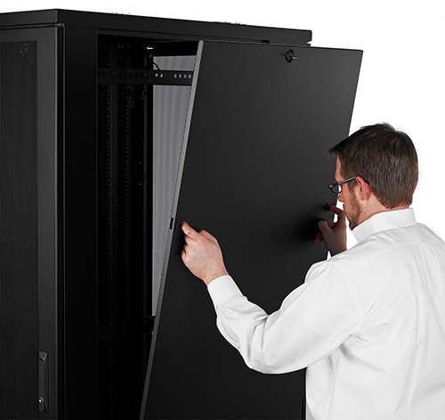 Шкаф APC NetShelter SV 42U, со стенками, черный AR2480 AR2480 #4