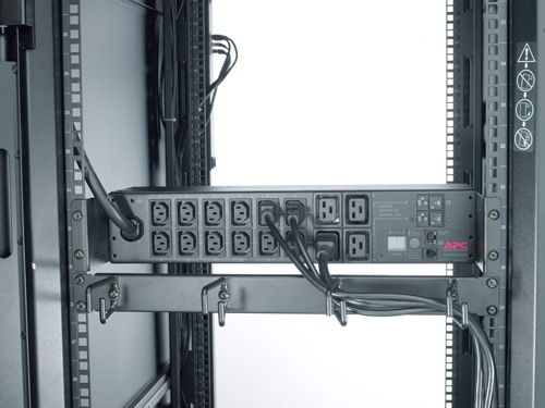 Блок распределения питания APC стоечный, измерительный, 32A, 230V, (12) C13 & (4) C19 AP7822B AP7822B