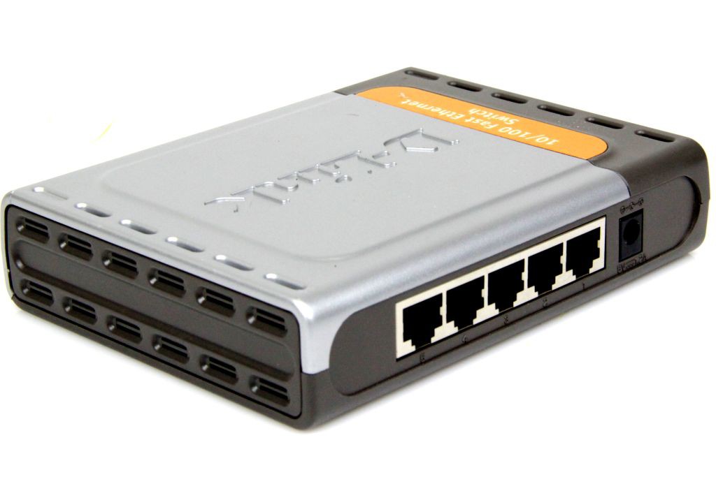 Коммутатор D-Link L2 Unmanaged Switch with 5 10/100Base-TX ports DES-1005D/O2B DES-1005D/O2B