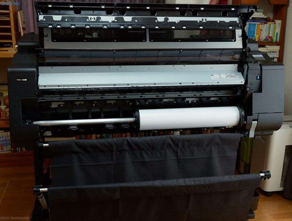 Плоттер Canon iPF PRO-4000 (12 цветов, чернильницы до 700 мл, 3Gb, опция: второй рулон/подмотчик, жесткий диск 320 Gb, WiFi) 1127C003 1127C003