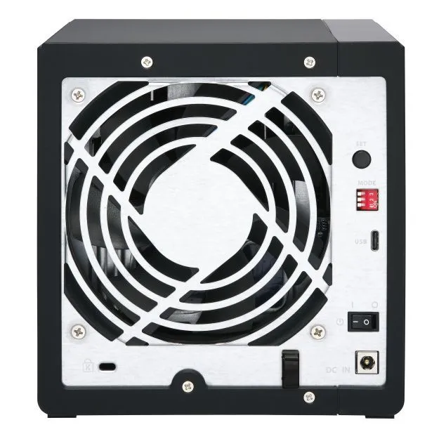 Сетевой RAID-накопитель QNAP 4 Bay 2.5/3.5 SATA  Type-C USB 3.1 Gen 1 (5 Gb/s ) Direct Attached Storage with Hardware RAID TR-004 TR-004