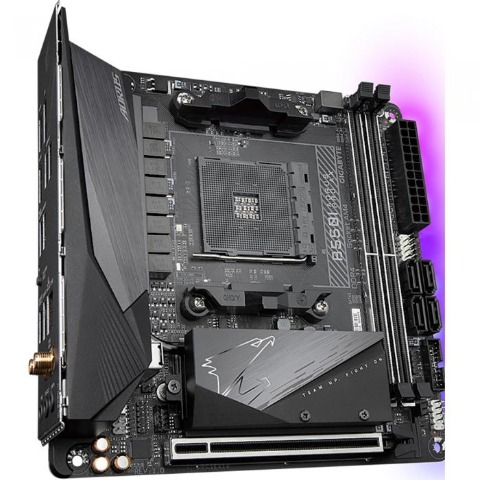 Материнская плата Gigabyte , Socket AM4, AMD B550, 2xDDR4-3200, HDMI+HDMI+DP, 1xPCI-Ex16, 4xSATA3(RAID 0,1,10), 2xM.2, 8 Ch Audio, 1x2,5GLan, WiFi, (0+2)xUSB2.0, (5+2)xUSB3.2, (1+0)xUSB 3.2 Type-C™, Mini-ITX, RTL B550I AORUS PRO AX B550I AORUS PRO AX