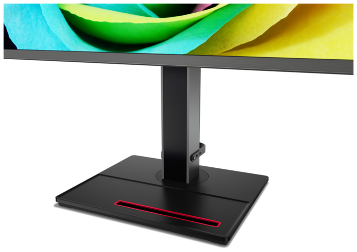 Монитор Lenovo 27" ThinkVision Creator Extreme Lenovo Thinkvision Creator Extreme 16:9 IPS 3840 x 2160    4ms 3M:1 1200 178/178///3xHDMI 2.0/DP 1.4+DP_Out/588 62A6RAT3EU 62A6RAT3EU