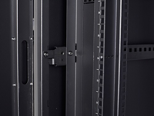 Шкаф APC NetShelter SV 42U, со стенками, черный AR2480 AR2480 #21