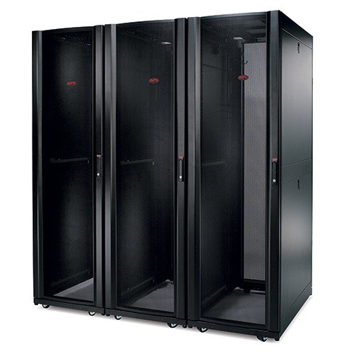 Шкаф APC NetShelter SX 42U,  боковые панели, черный AR3300 AR3300 #22