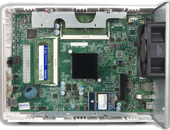 Сетевой RAID-накопитель QNAP 2 отсека для HDD, HDMI-порт. Четырехъядерный Celeron N3150 1,6 ГГц TS-253A-4G TS-253A-4G