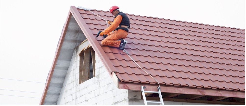 Монтаж металлочерепицы на крышу своими руками – основные этапы, пошаговая инструкция