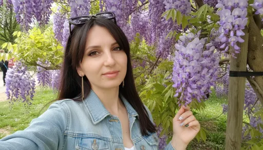 SelfyStudio में AI से बनाई गई फ़ोटो